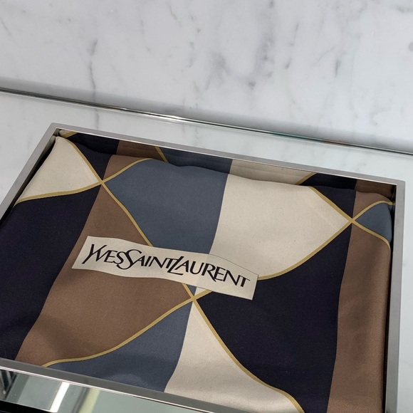 Meet your Posher, Yana - Picture 3 of 13